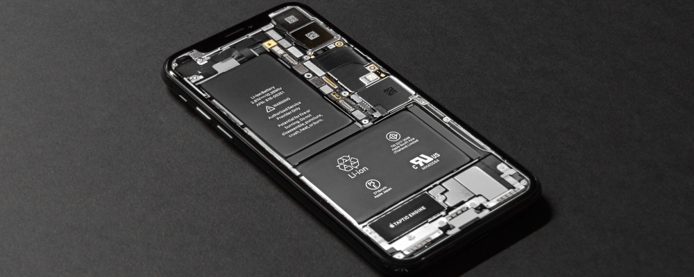 Replaceable battery in Smartphones is coming back